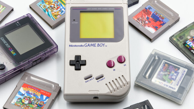 1989’un Game Boy’u drone kumandasına dönüştürüldü